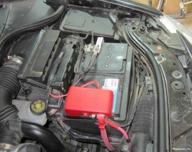 Отчет по замене ламп ближнего света на Renault Megane (после 2006 г.в.)